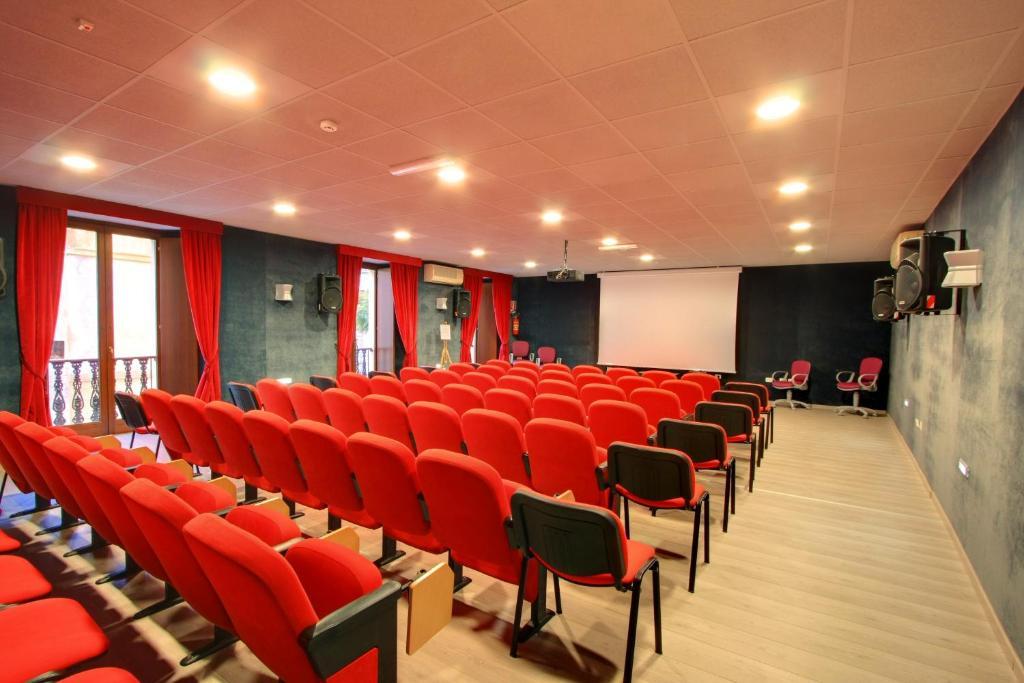Hostel Marina Каляри Екстериор снимка